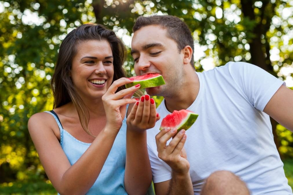 Descubra se comer muita fruta diariamente é mau para a saúde