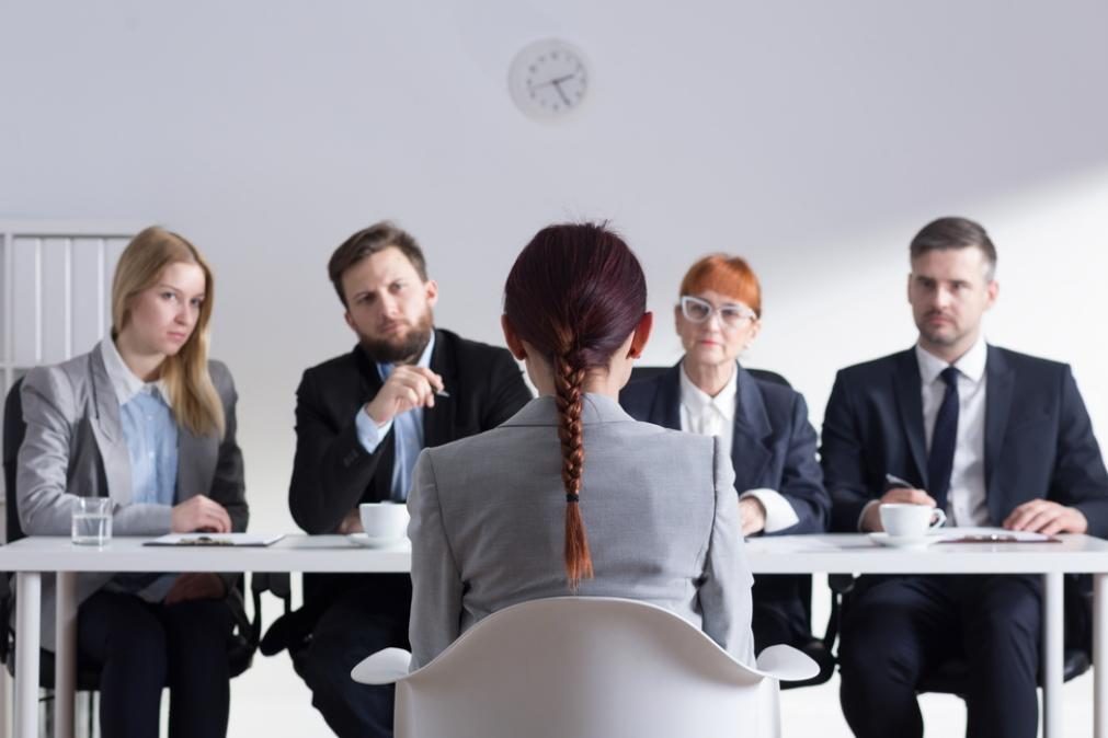 Aprenda a responder às 5 perguntas que mais se ouvem numa entrevista de emprego