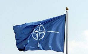 Ucrânia: Sociais-democratas da Suécia abrem debate sobre adesão à NATO