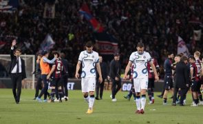 Inter derrotado em Bolonha e rival AC Milan comanda Liga italiana
