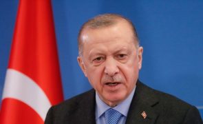 Erdogan diz que UE se afasta dos seus 