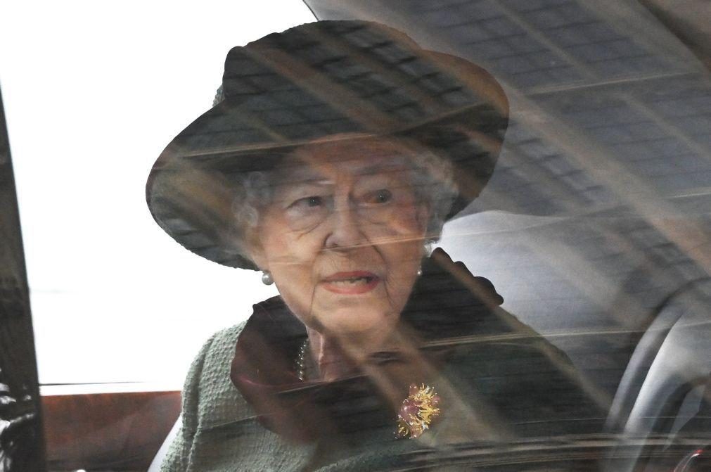 Rainha Isabel II falha abertura oficial do Parlamento