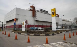 Renault anuncia venda de filial na Rússia com opção de recompra durante seis anos
