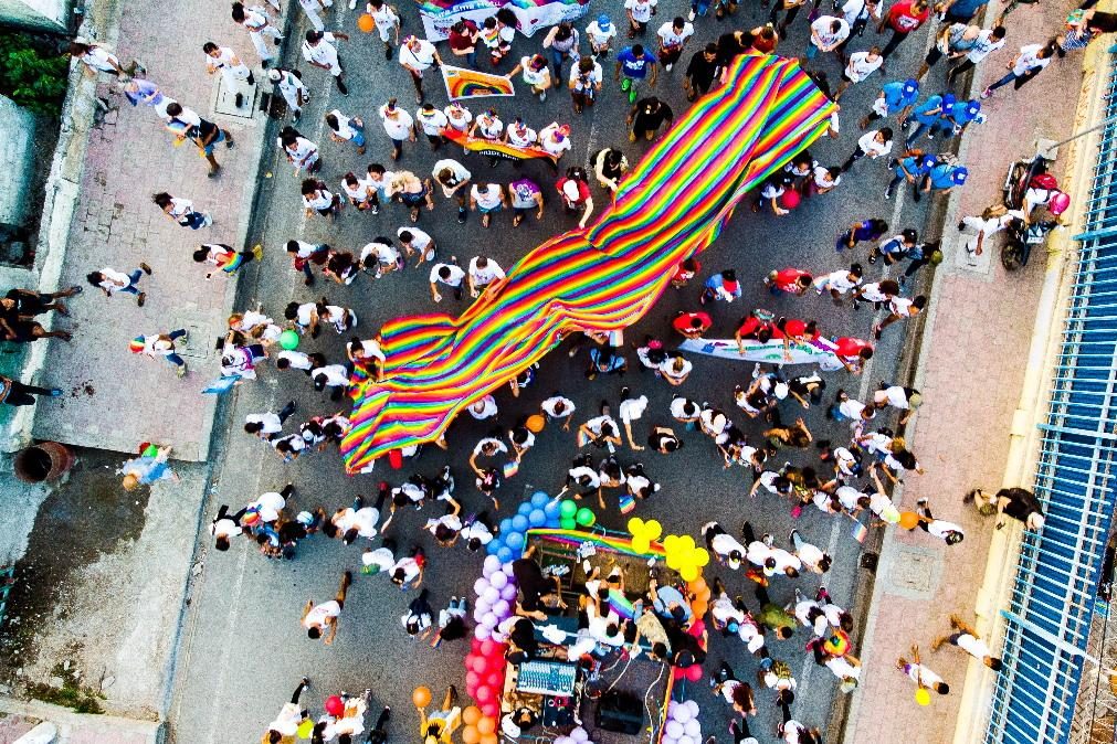 Qual é o melhor país europeu para a comunidade LGBTI viver ou visitar?