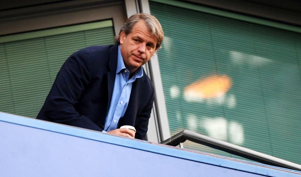 Governo britânico aprova venda do Chelsea ao consórcio do bilionário Todd Boehly