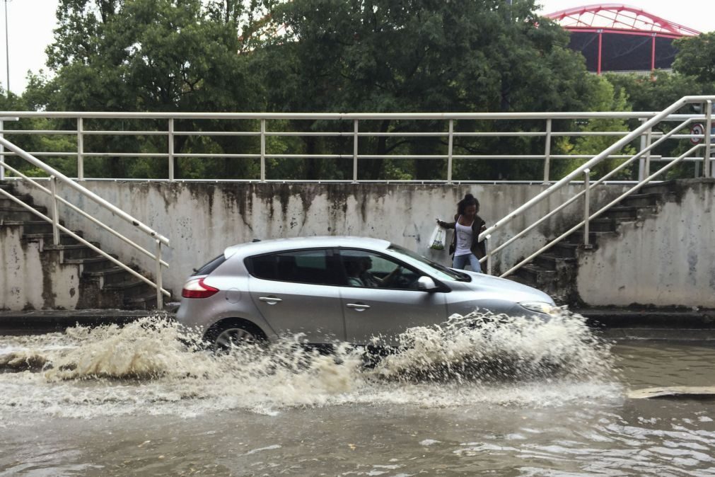 ÚLTIMA HORA Chuva forte provocou numa hora mais de 35 inundações em Lisboa