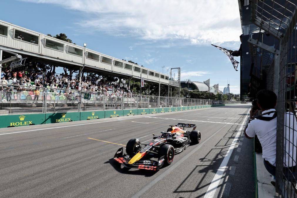 Max Verstappen vence no Azerbaijão e cimenta liderança do Mundial de Fórmula 1