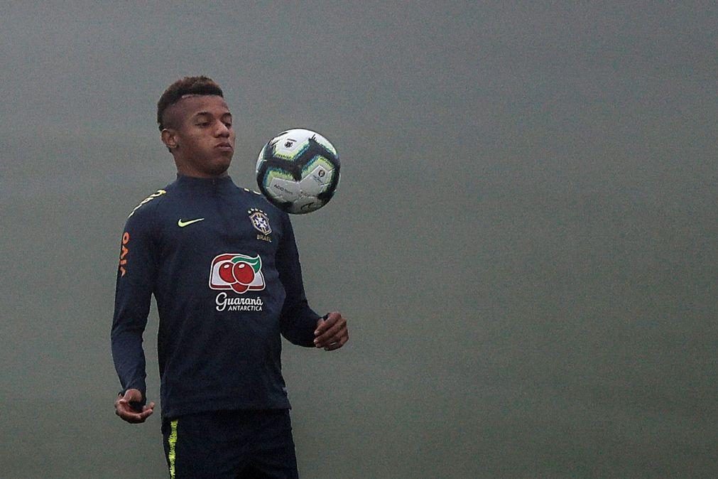 Benfica anuncia a contratação do internacional brasileiro David Neres